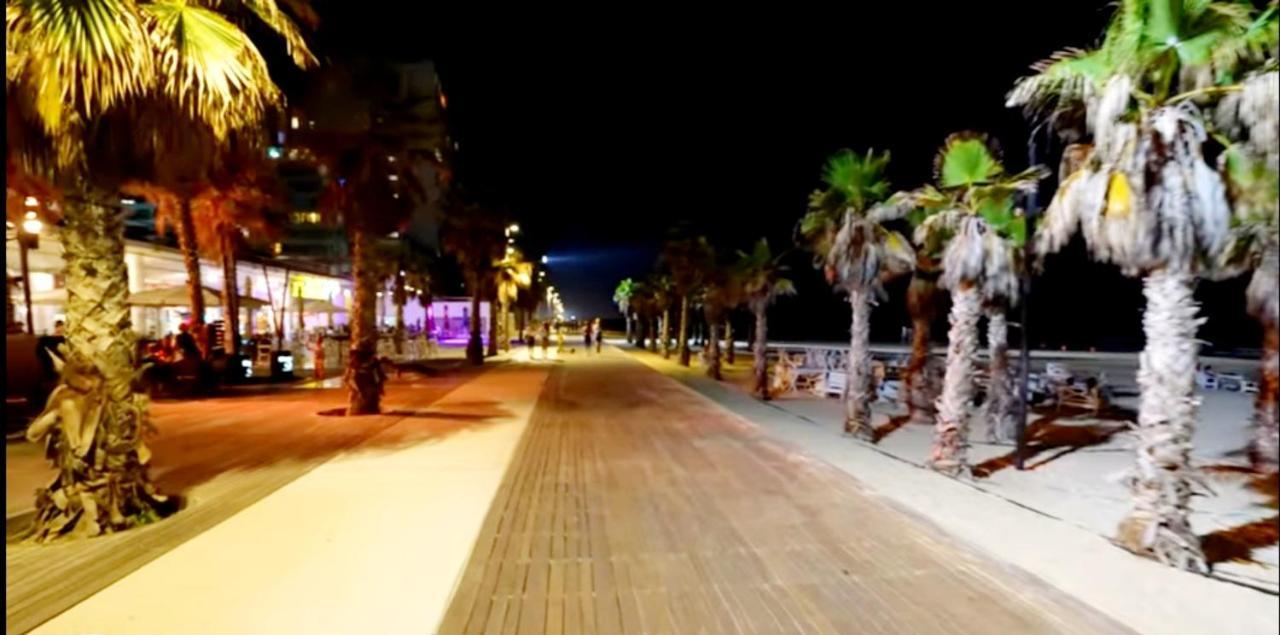 Beachfront Studio Apartment Bat Yam 412 Екстер'єр фото